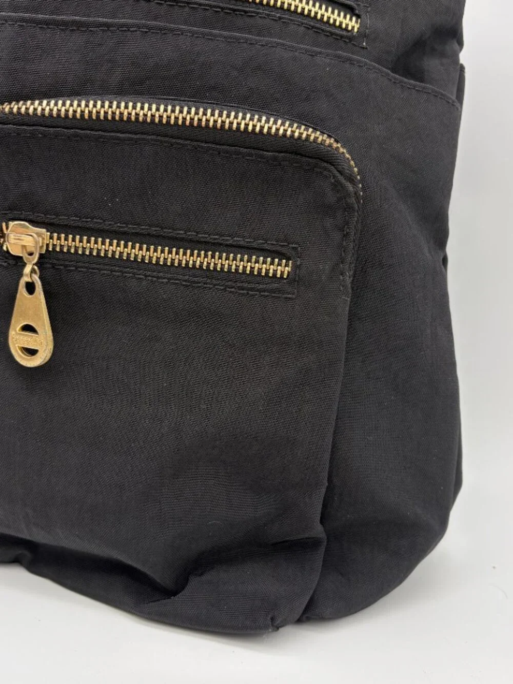 Baggallini San Marino Satchel Black Nylon Travel Tote Bag Gold Hardware Turnlock
